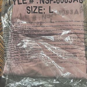 Nwt woman’s biker shorts dusty rose sz.L